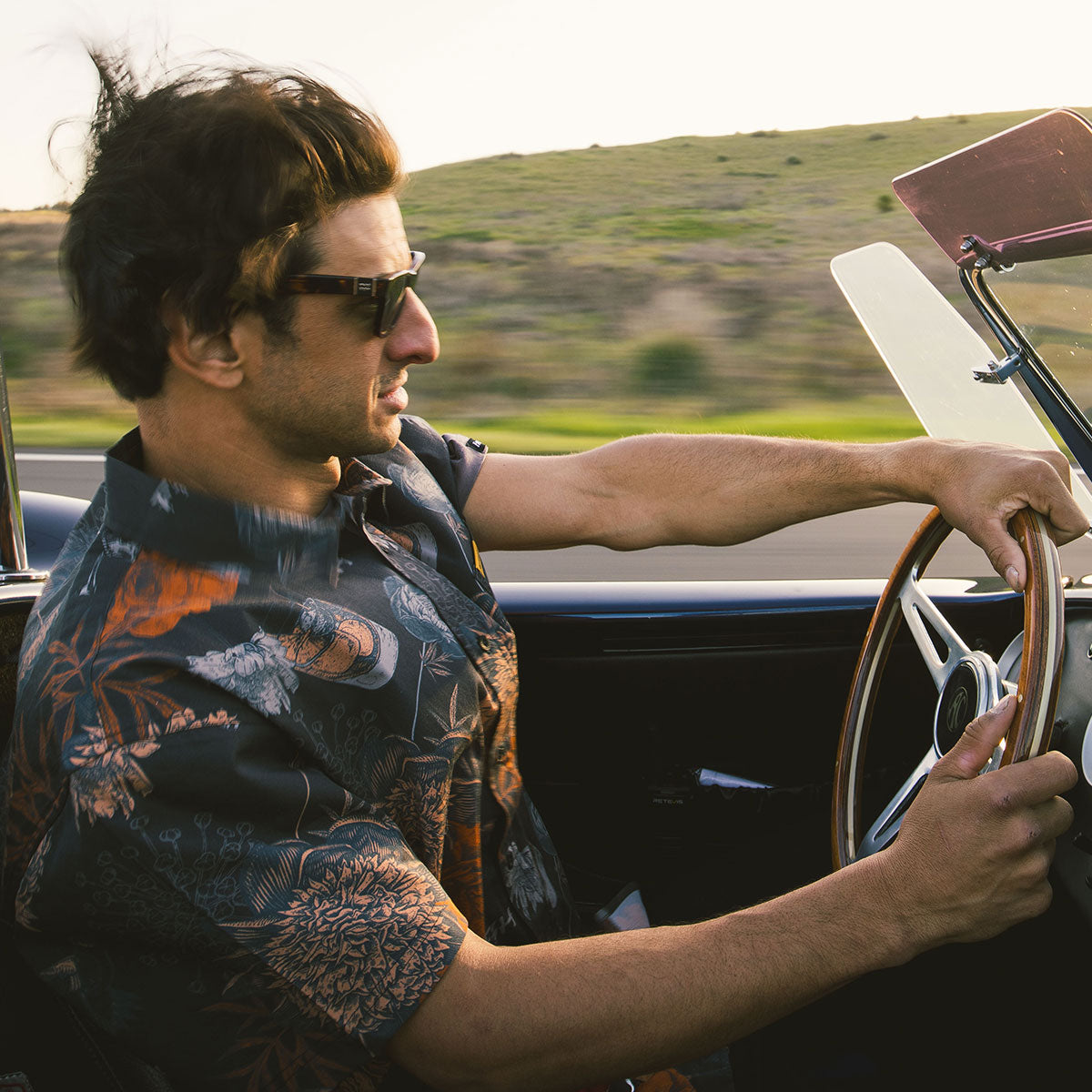 Scene Button Up - Vintage Black