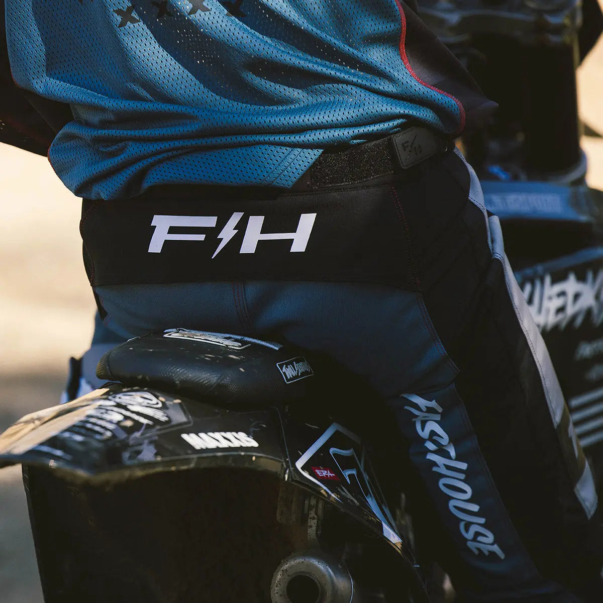 Grindhouse Club Pant - Light Gray/Black/Teal - Fasthouse