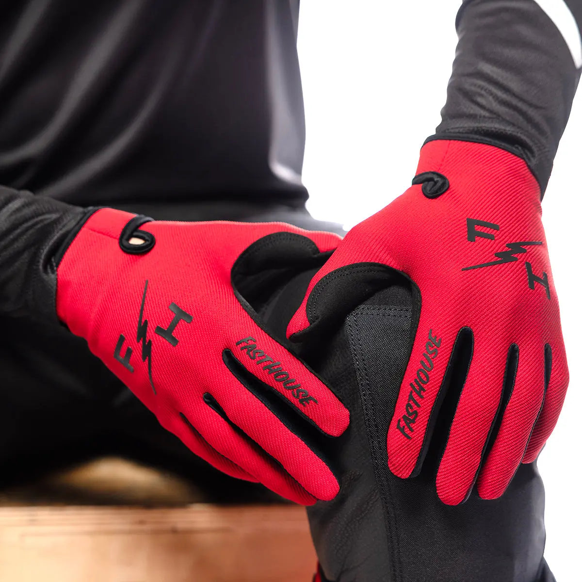 Carbon Eternal Glove - Red - Fasthouse