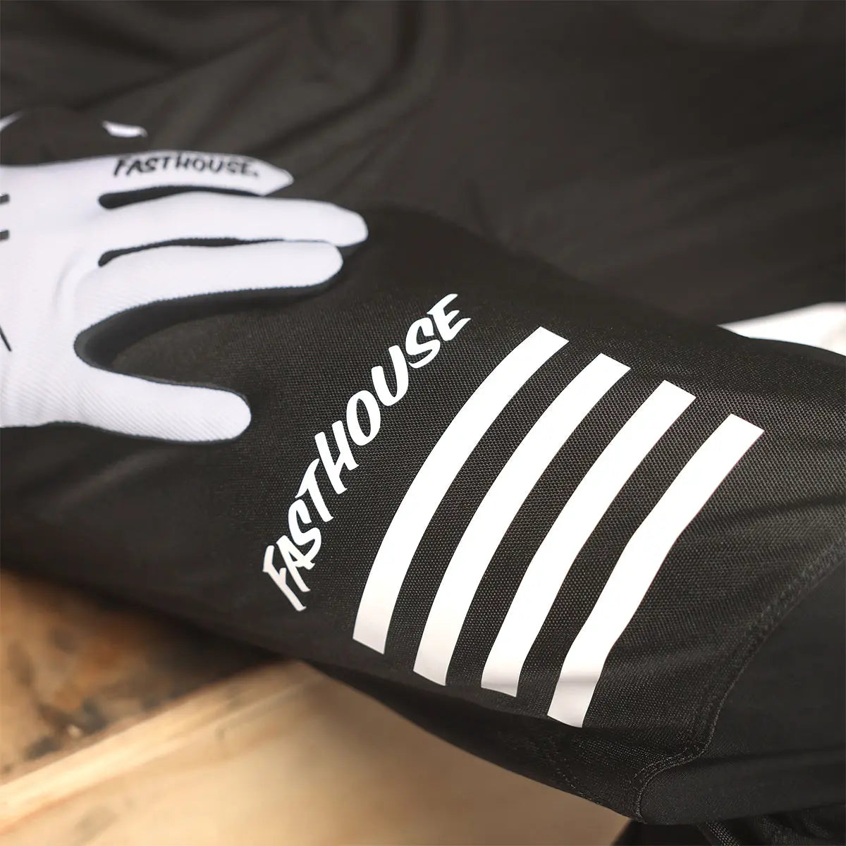 Carbon Eternal Pant - Black