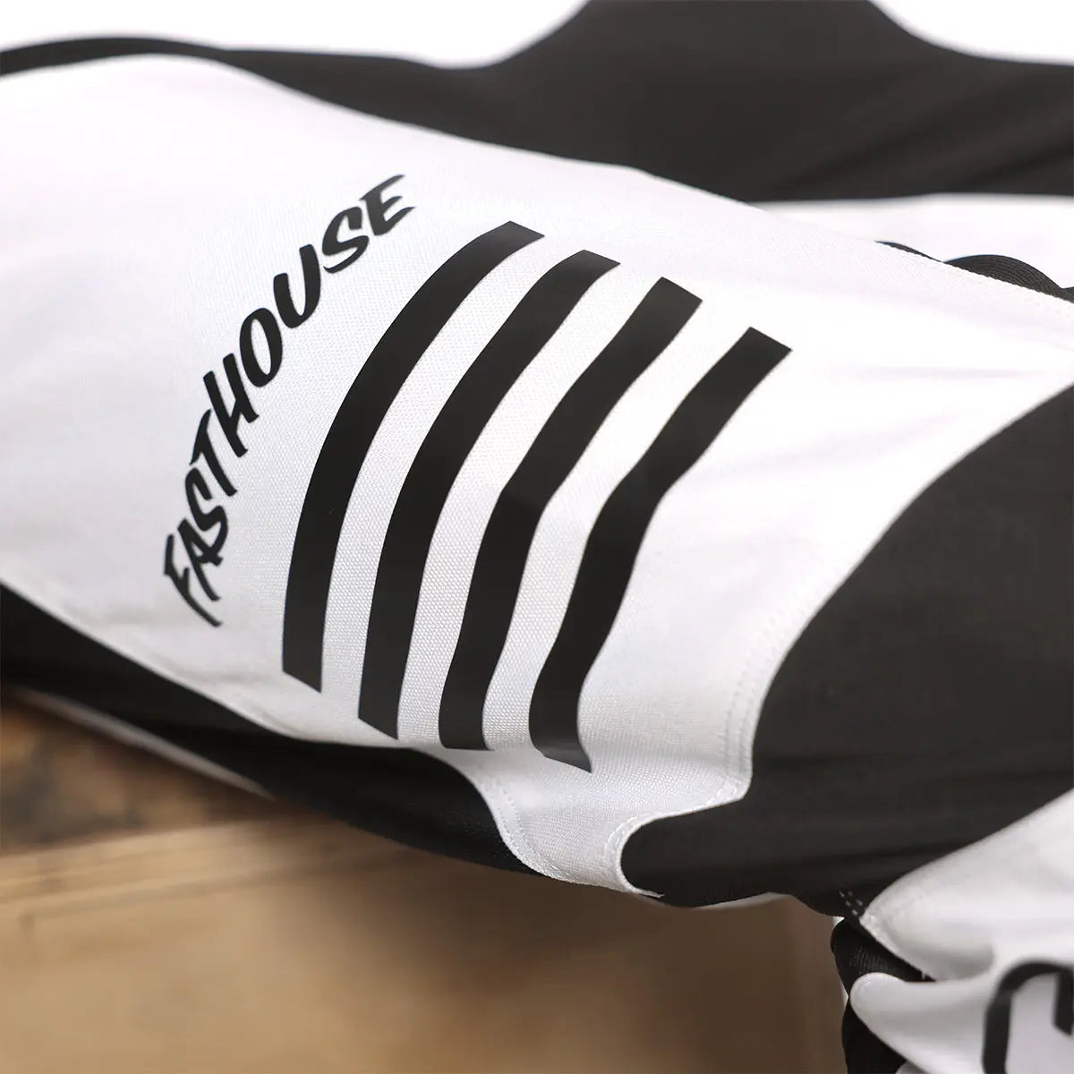 Carbon Eternal Pant - White