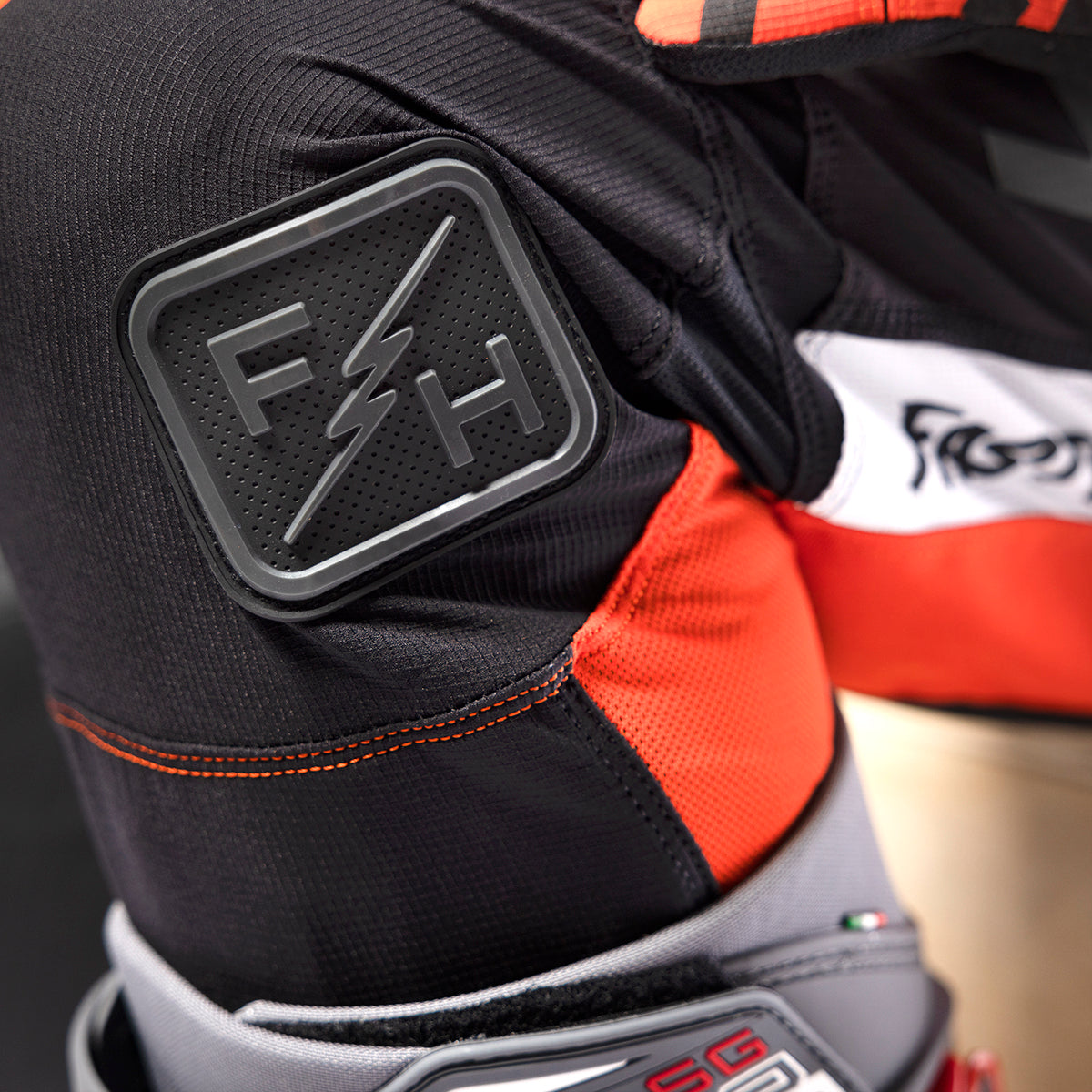 Elrod Nocturne Pant - Gray/Black