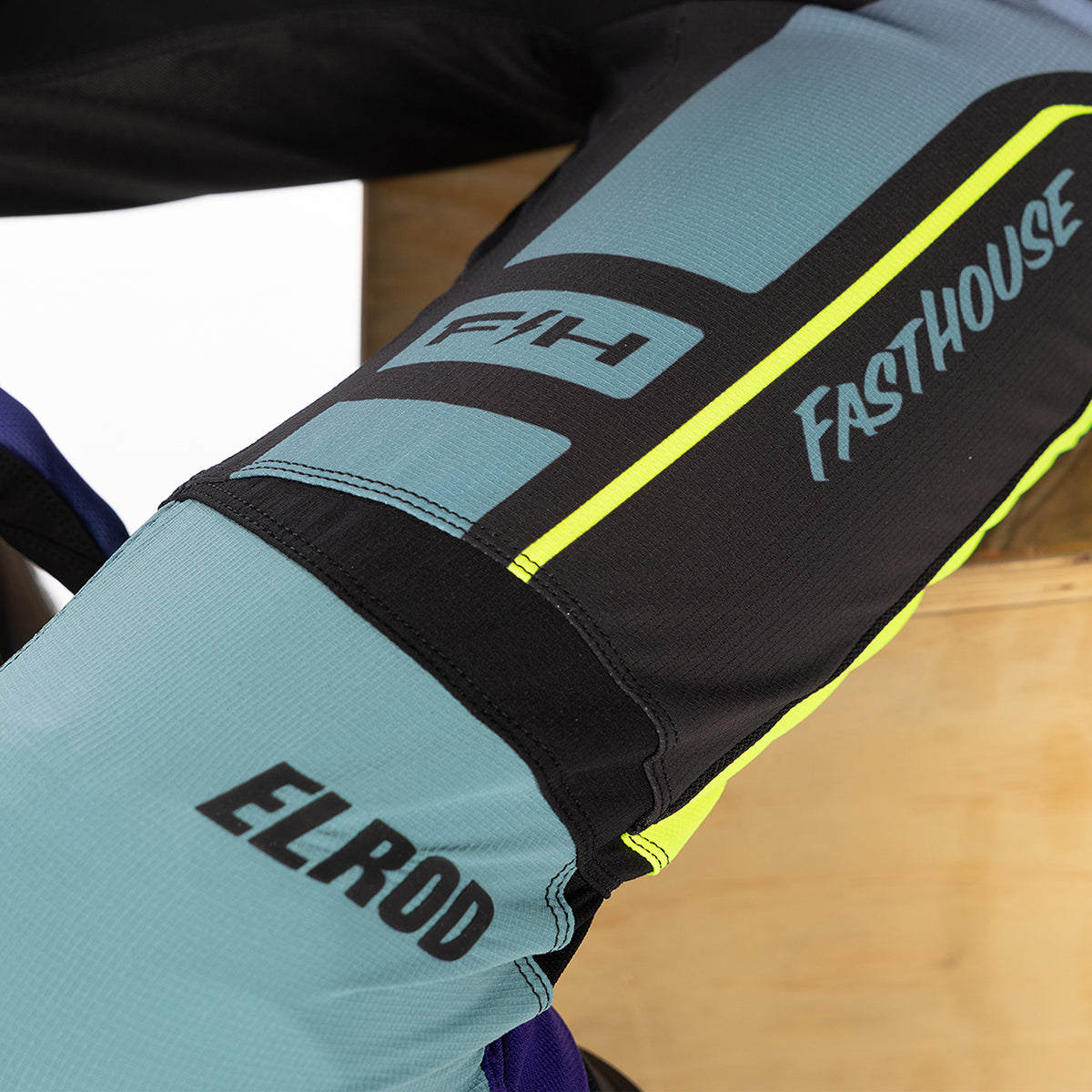 Elrod React Pant - Light Indigo/Black Fasthouse
