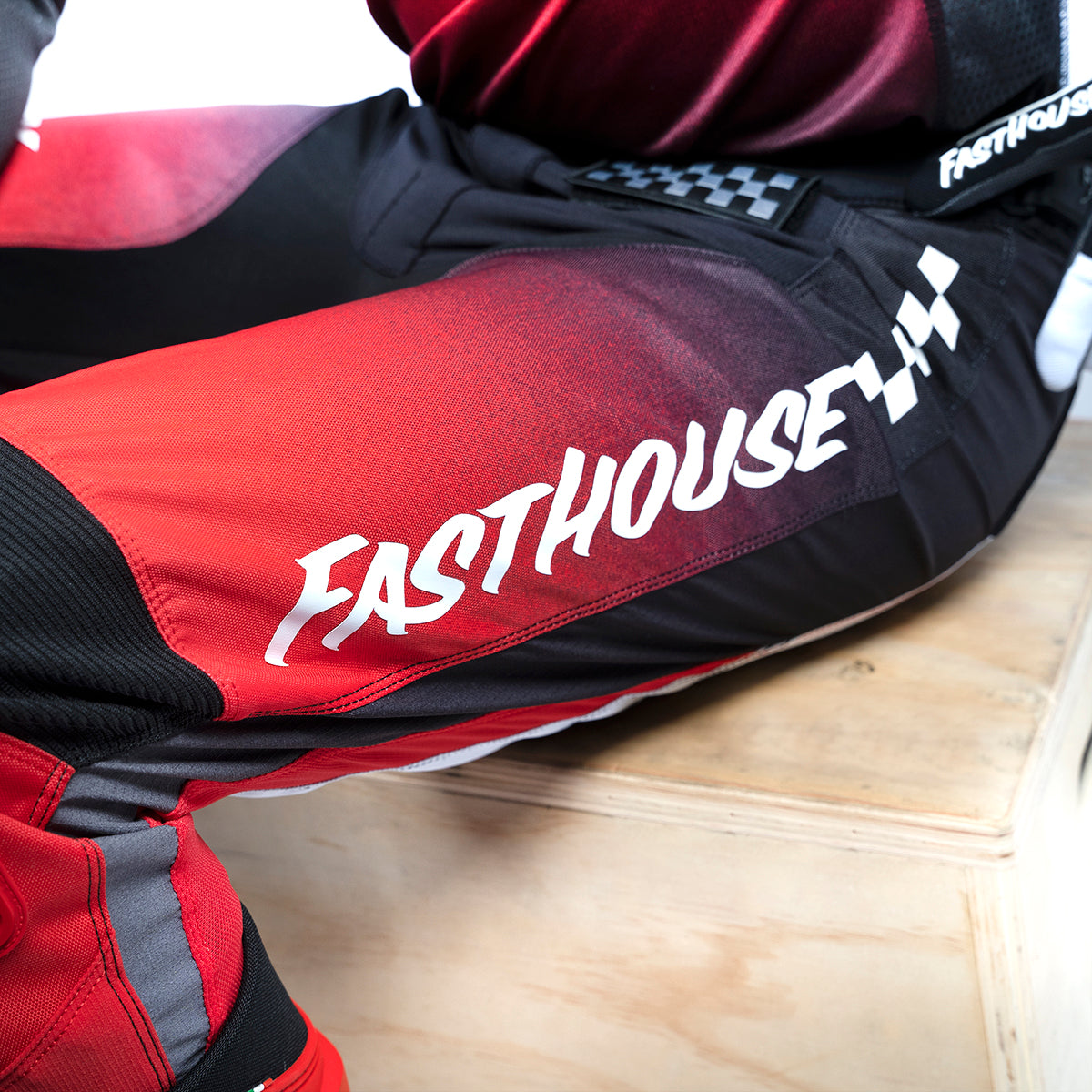 Grindhouse Twitch Pant - Black/Red