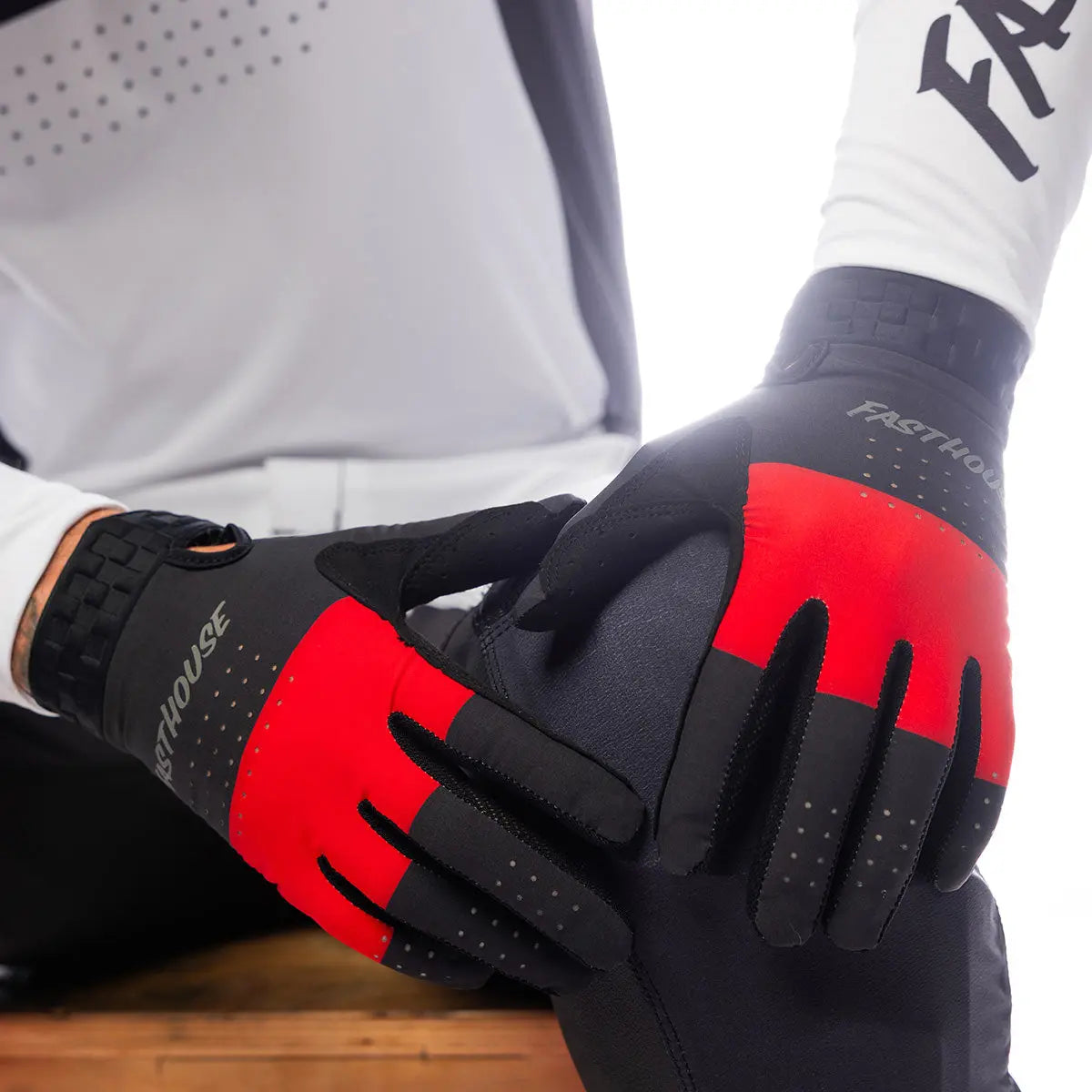 Helix Monaco Glove - Red/Black - Fasthouse