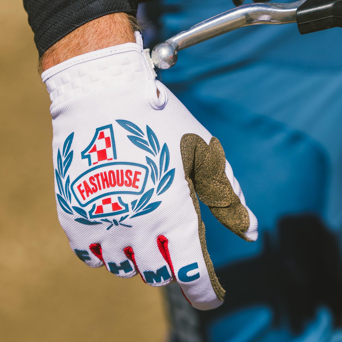 Speed Style Hero Glove - White