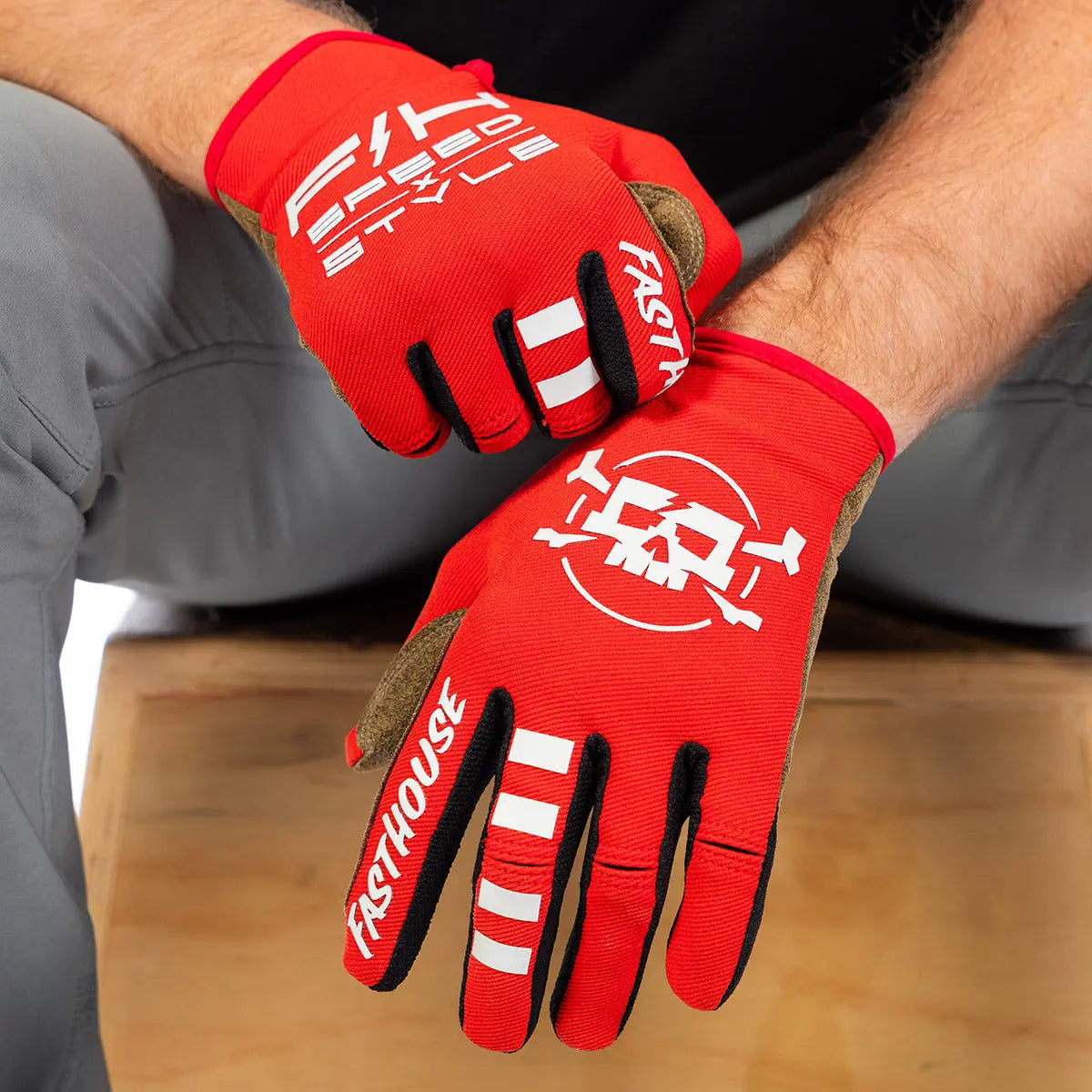 Impakt Utopia Glove - Red - Fasthouse