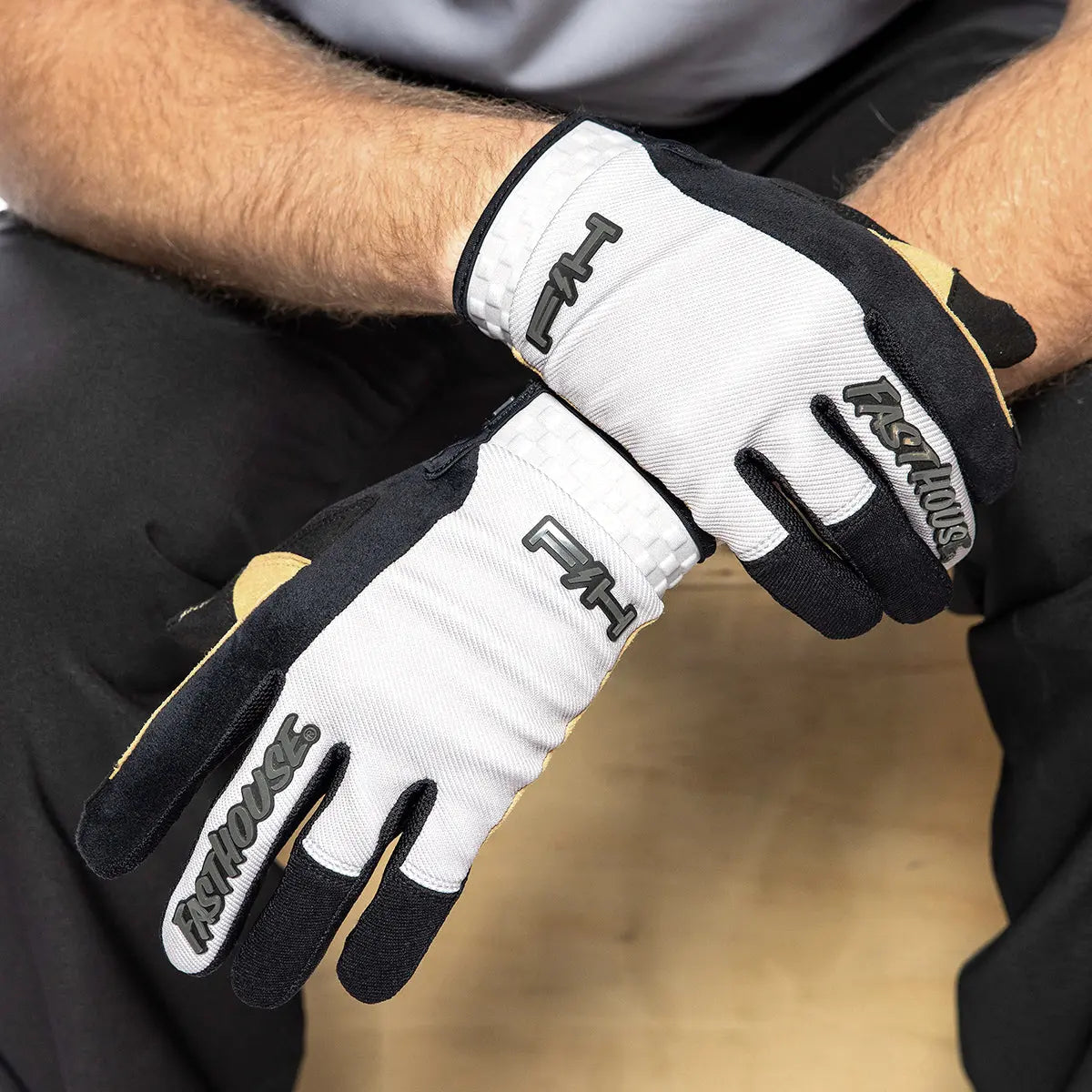 Ridgeline Chandler Glove - Light Gray - Fasthouse