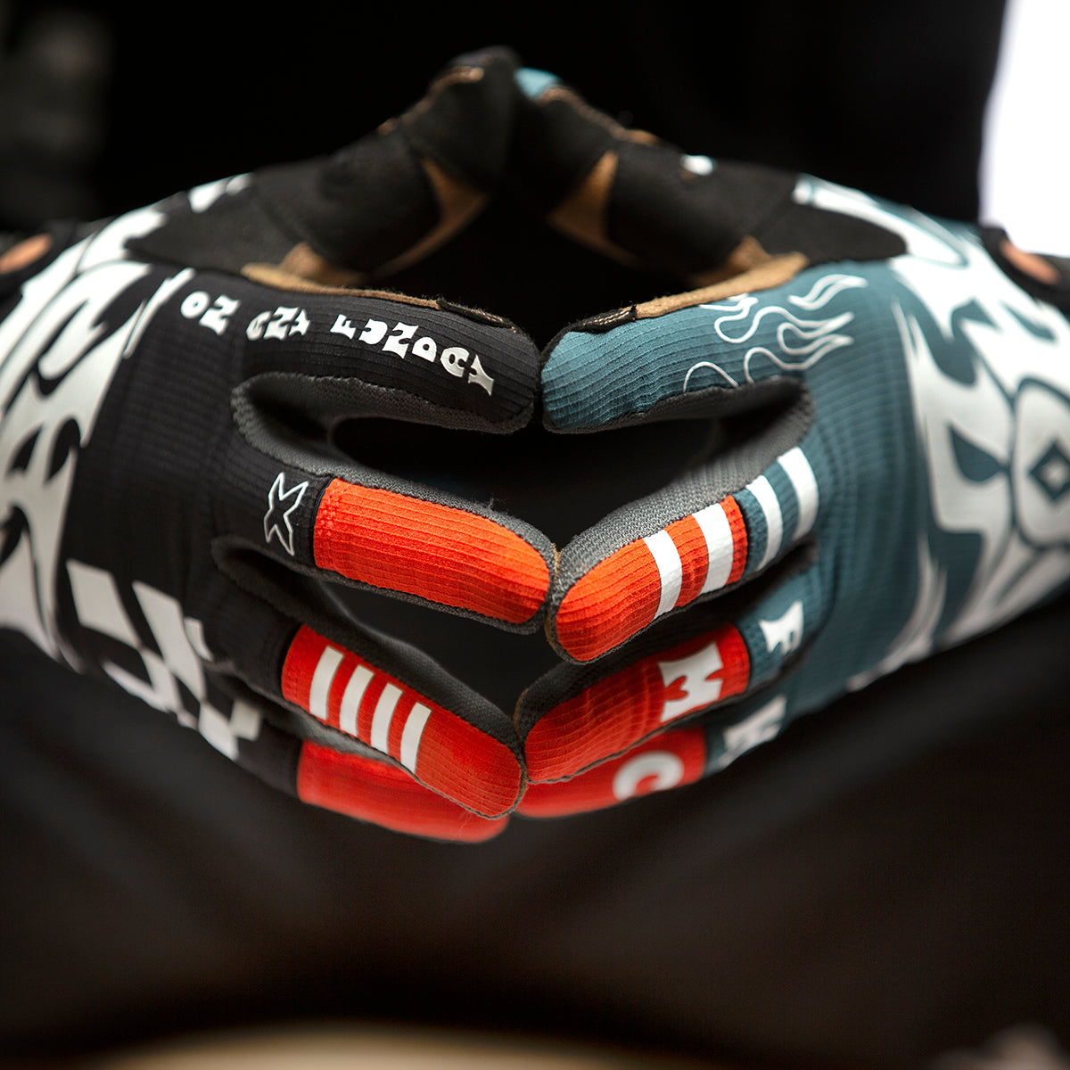 Speed Style Bereman Glove - Black/Infrared closeout