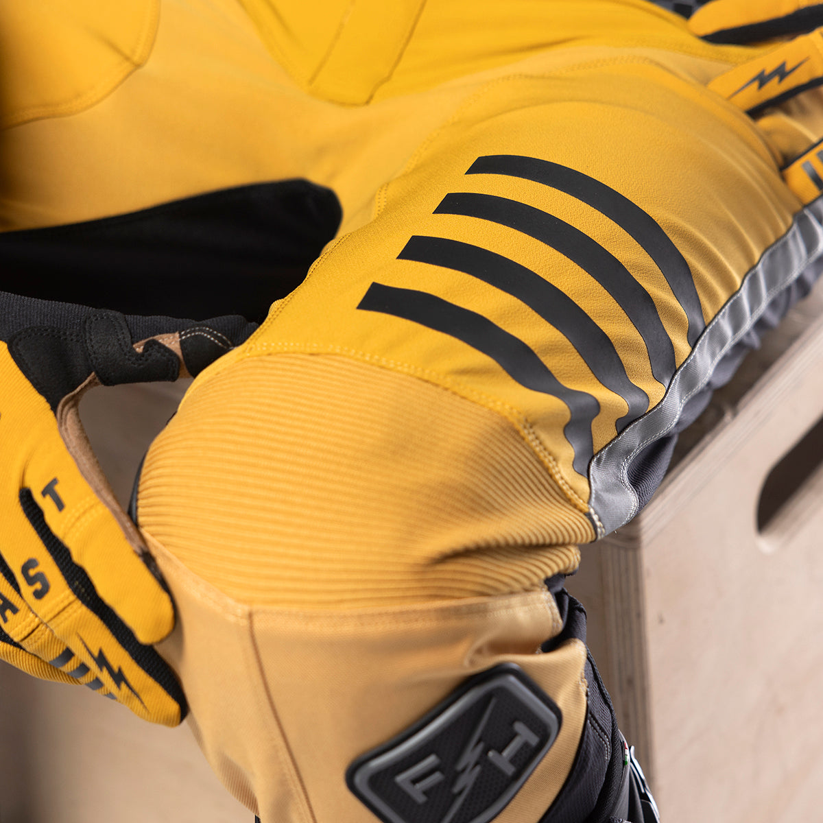 Speed Style Tempo Pant - Vintage Gold closeout