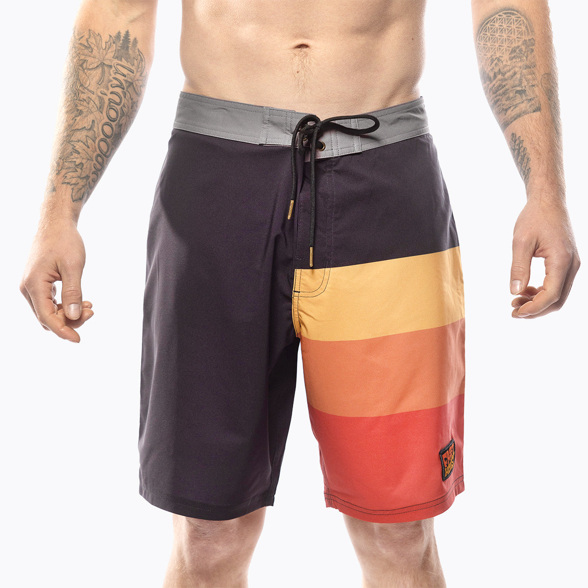 Utopia 19" Boardshort - Black/Vintage Gold