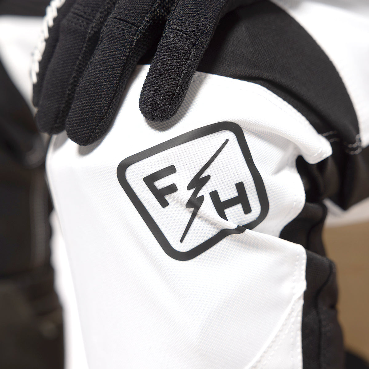 Carbon Eternal Youth Pant - White fasthouse