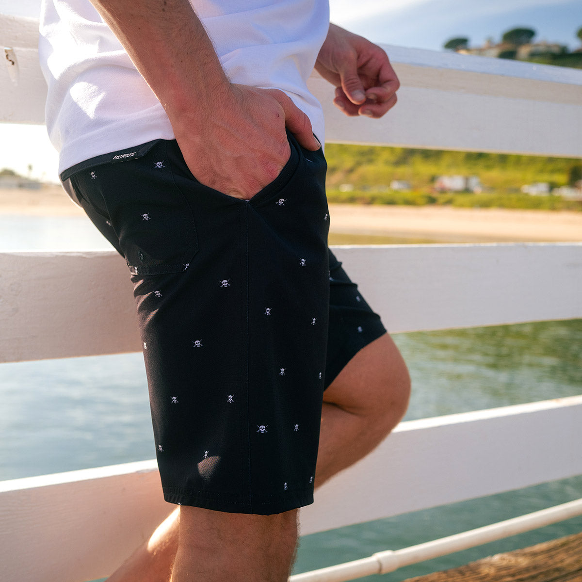 Jasper 16" Youth Boardshorts - Black/HiViz