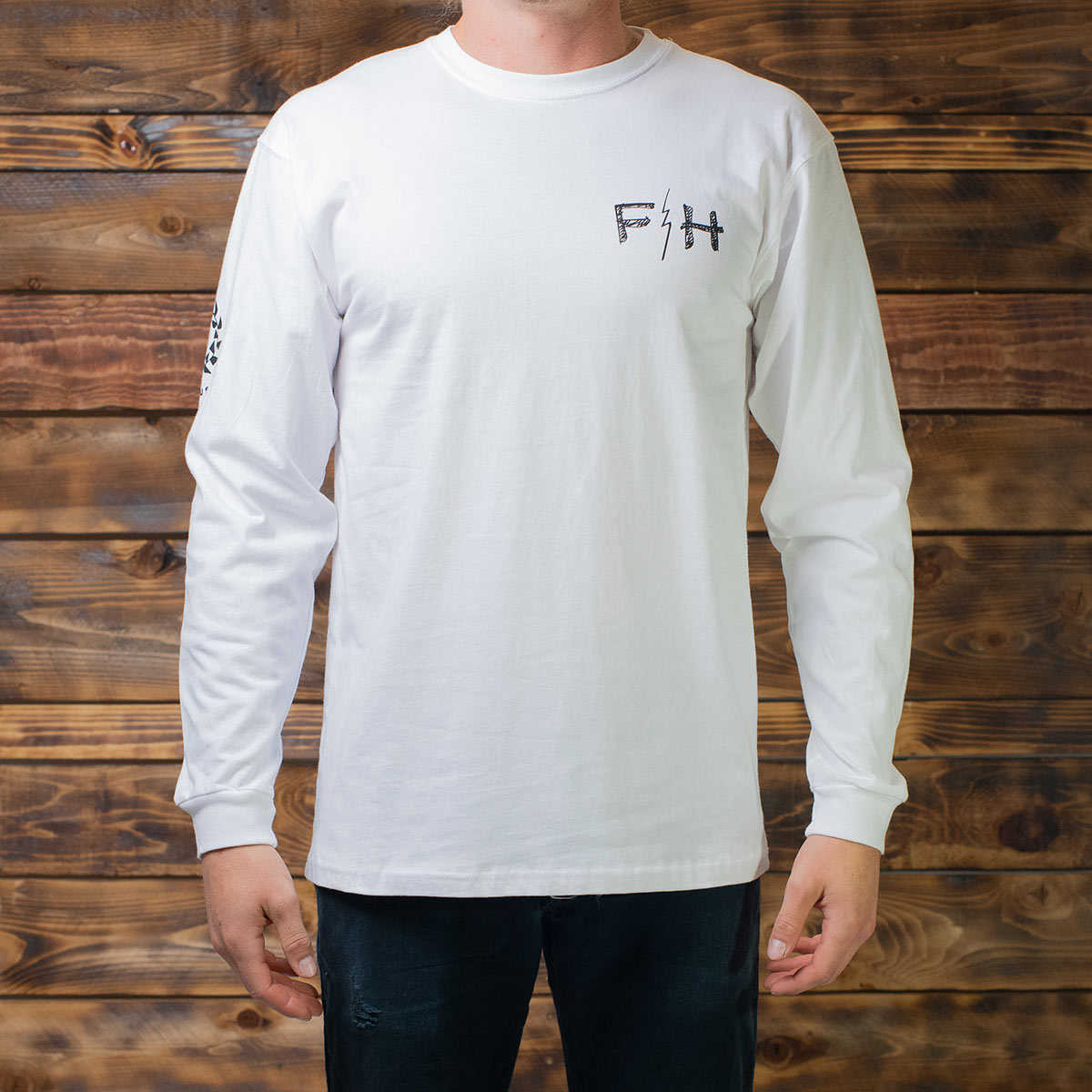 Victory Wreath LS Tee - White