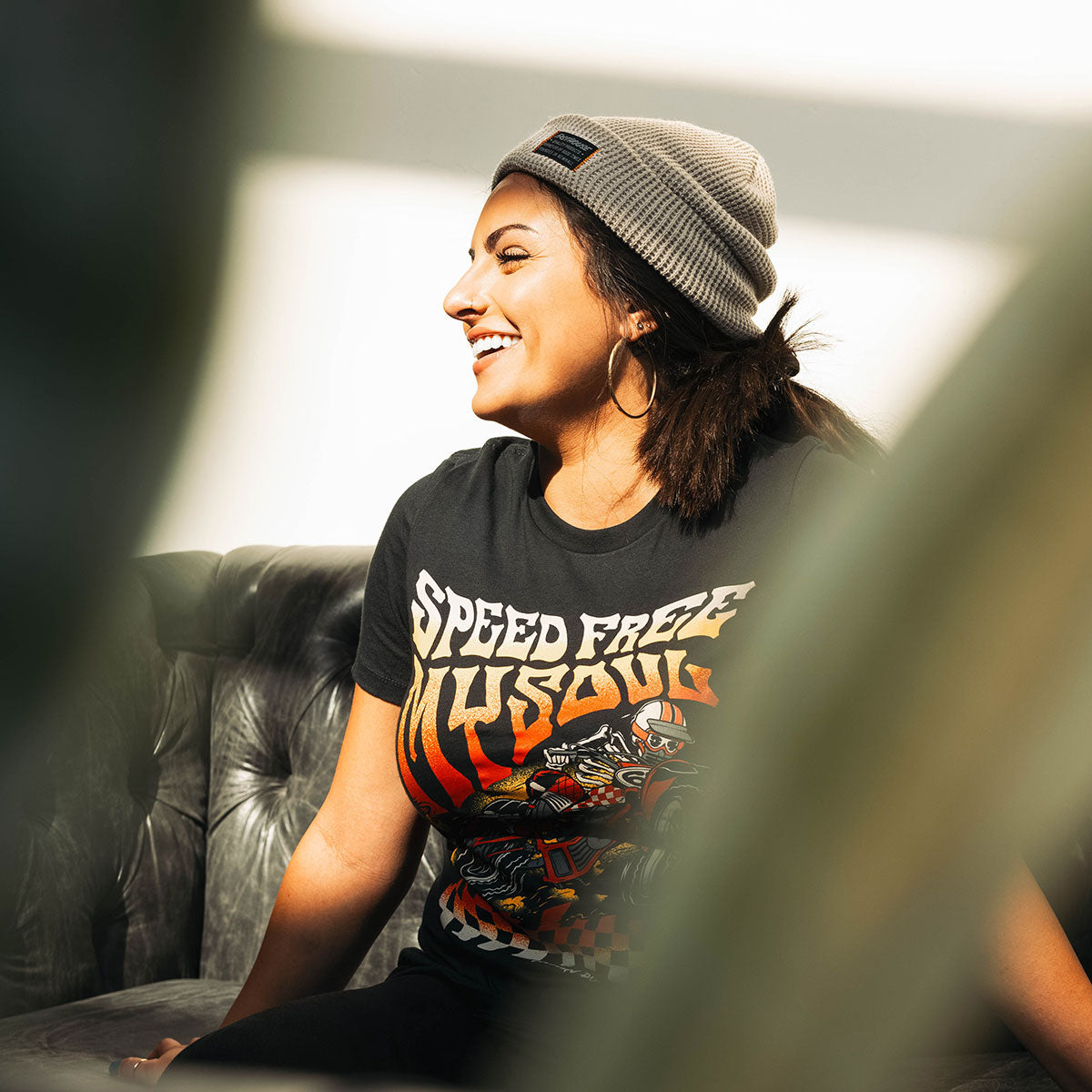 Elude Women's Tee - Washed Black Fasthouse