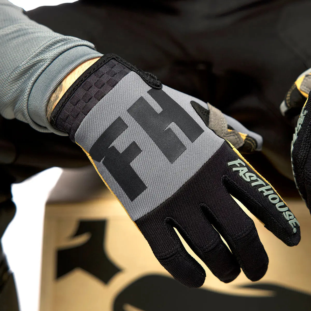 Speed Style Remnant Glove - Gray/Black - Fasthouse