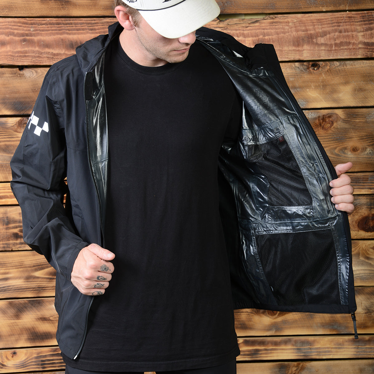Statement Packable Windbreaker - Black Fasthouse
