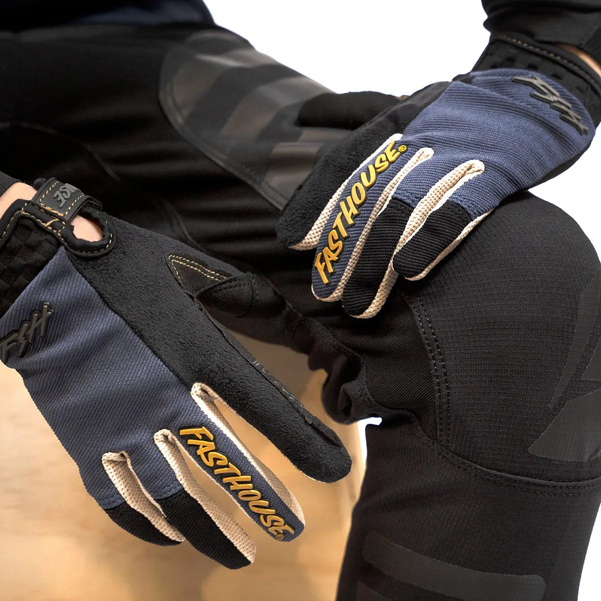 Ridgeline Ronin Youth Glove - Midnight Navy - Fasthouse