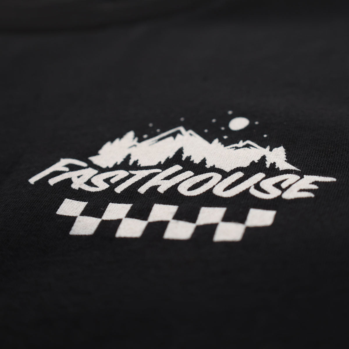 Mammoth Race High Tee - Black