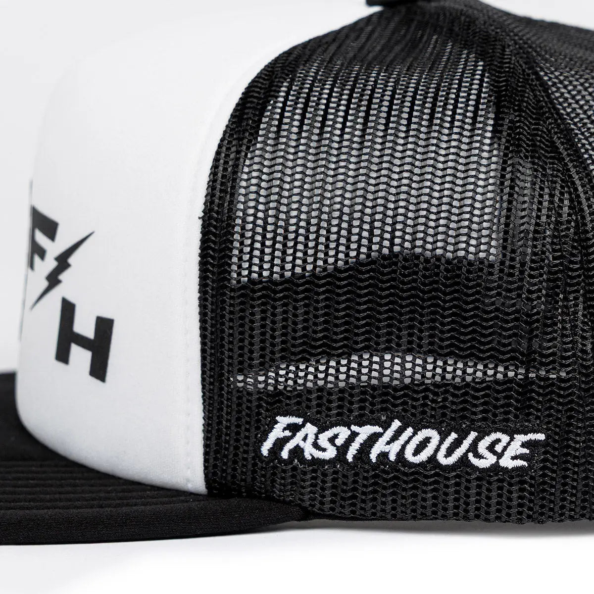 【Badhouse】studcross mesh cap bohemseo Badhouse】studcross mesh cap bohemseo BAD HOUSE] Black StudCross