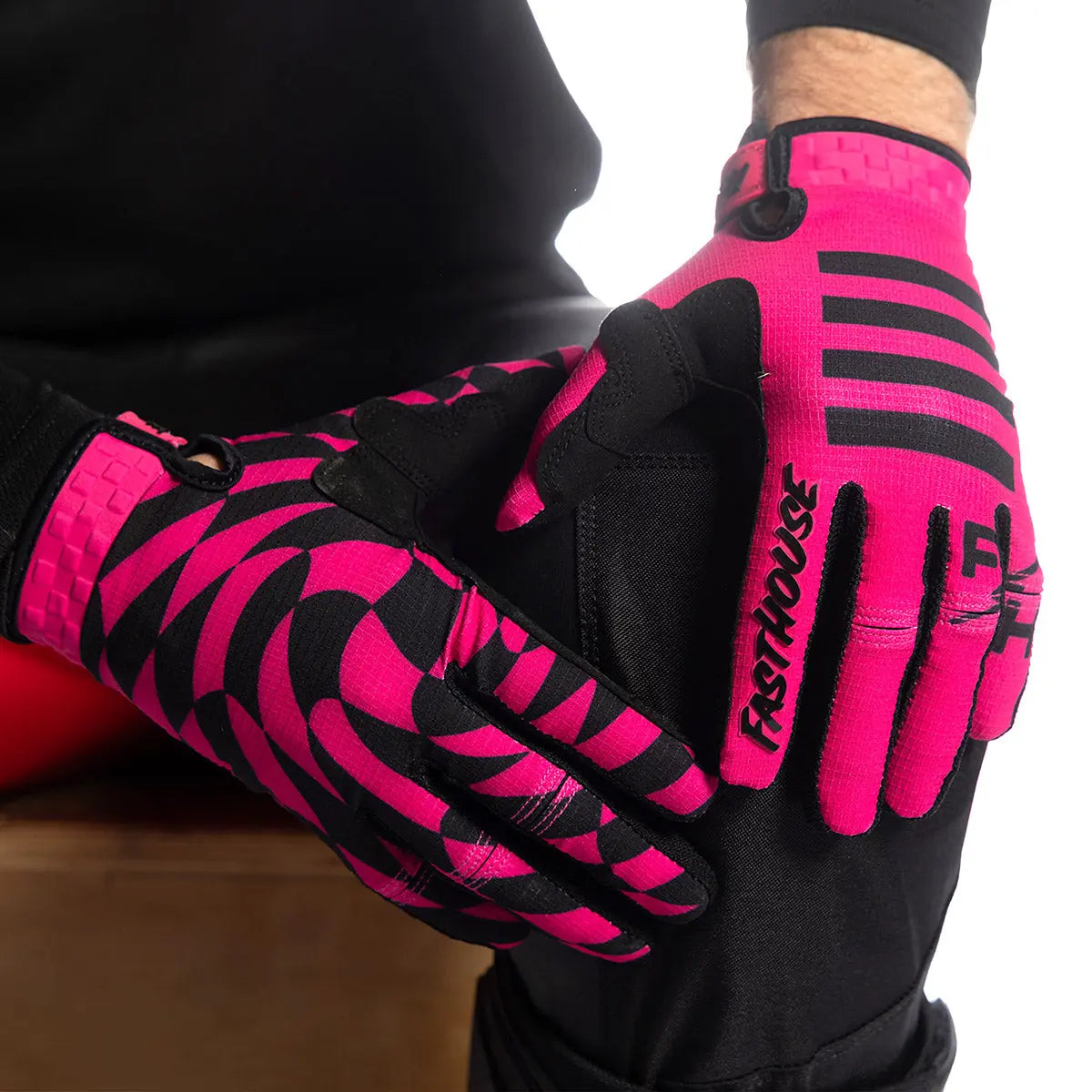 Elrod Hatter Glove - Electric Fuchsia Fasthouse
