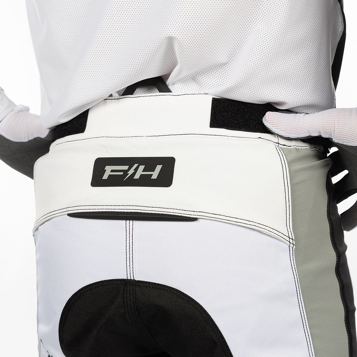 Elrod React Pant - White/Black