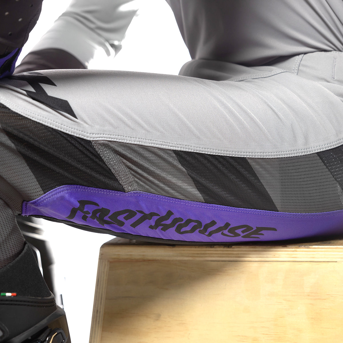 Helix Podium Pant - Gray/Black/Purple