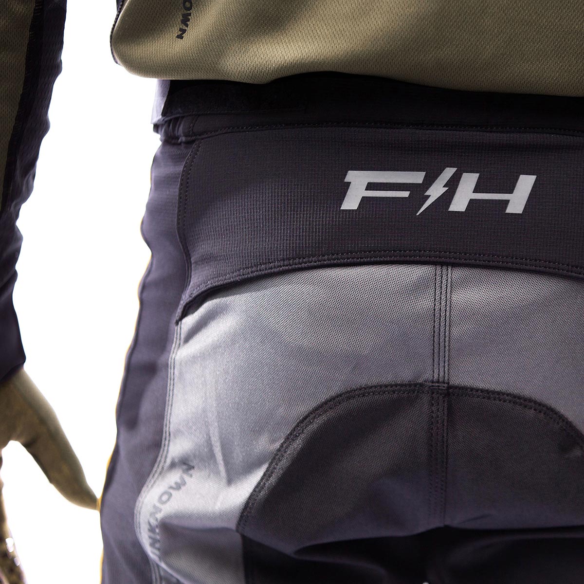 Sanguaro Petrol Cargo Pant - Olive