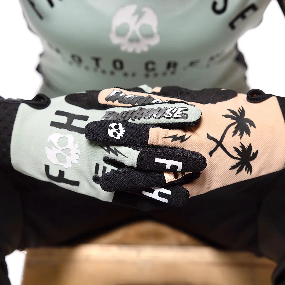 bicycle union love hate gloves Fasthouse Women's Speed Style Fortune Glove (Mint/Peach, XX-Large)