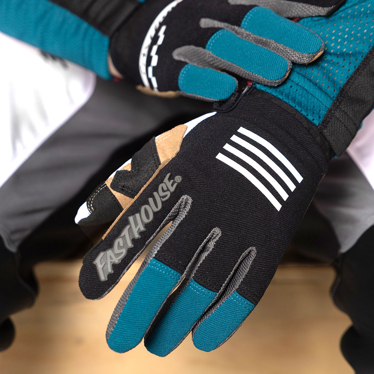 Speed Style Mod Glove - White/Black/Marine