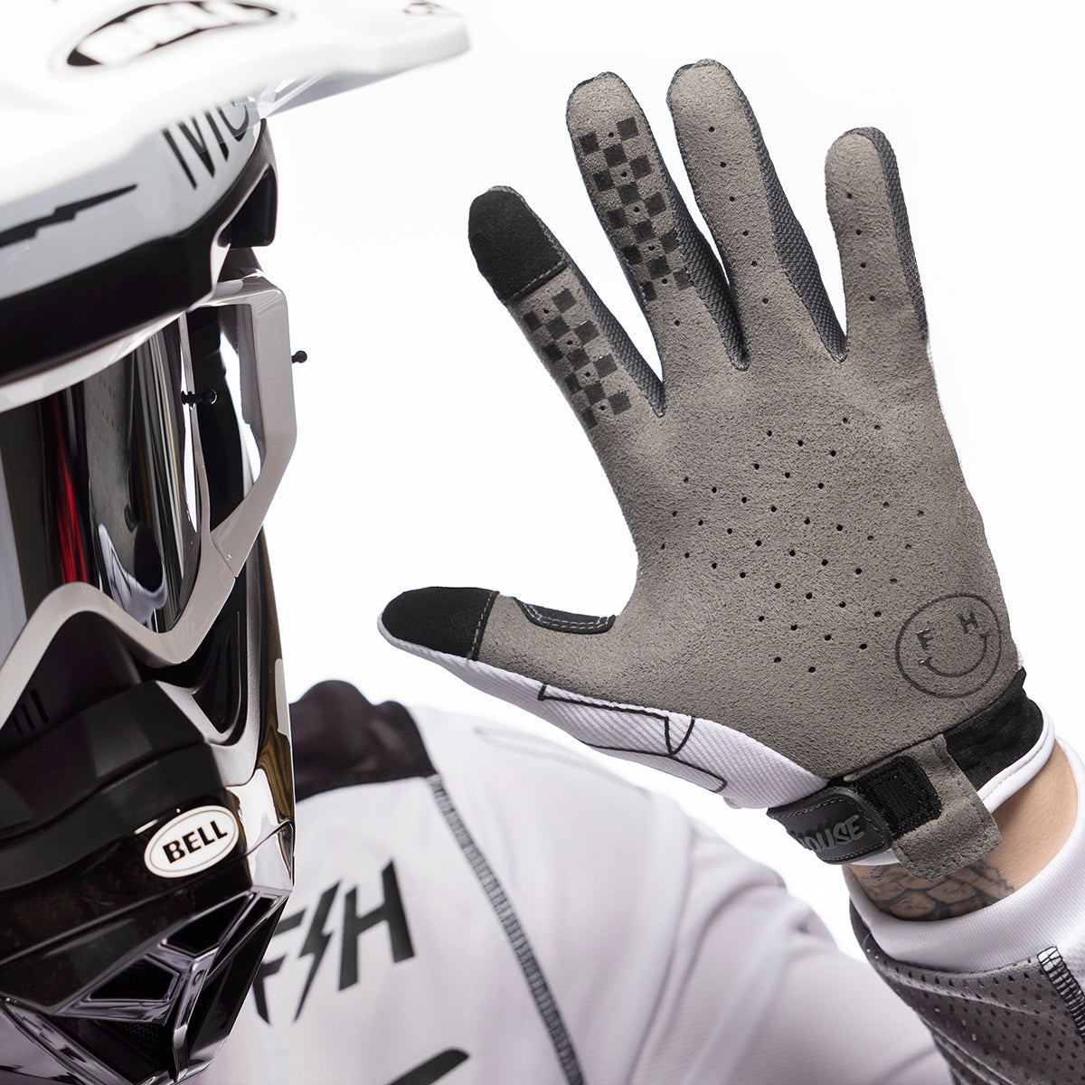 Speed Style Riot Youth Glove - White/Black