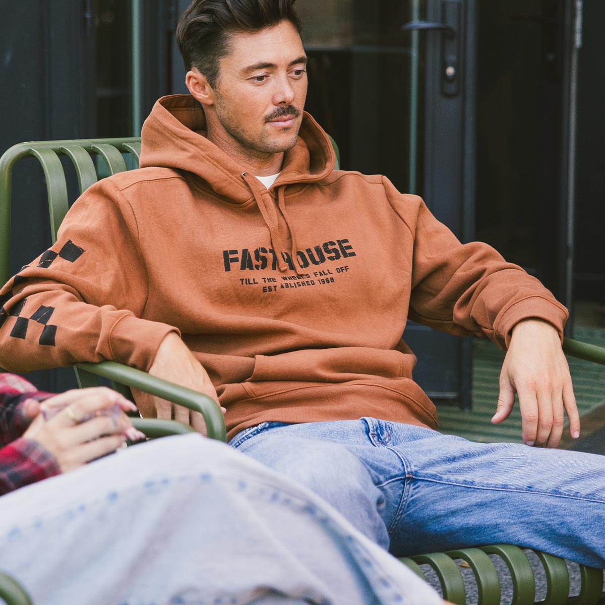 Torn Hooded Pullover - Rust