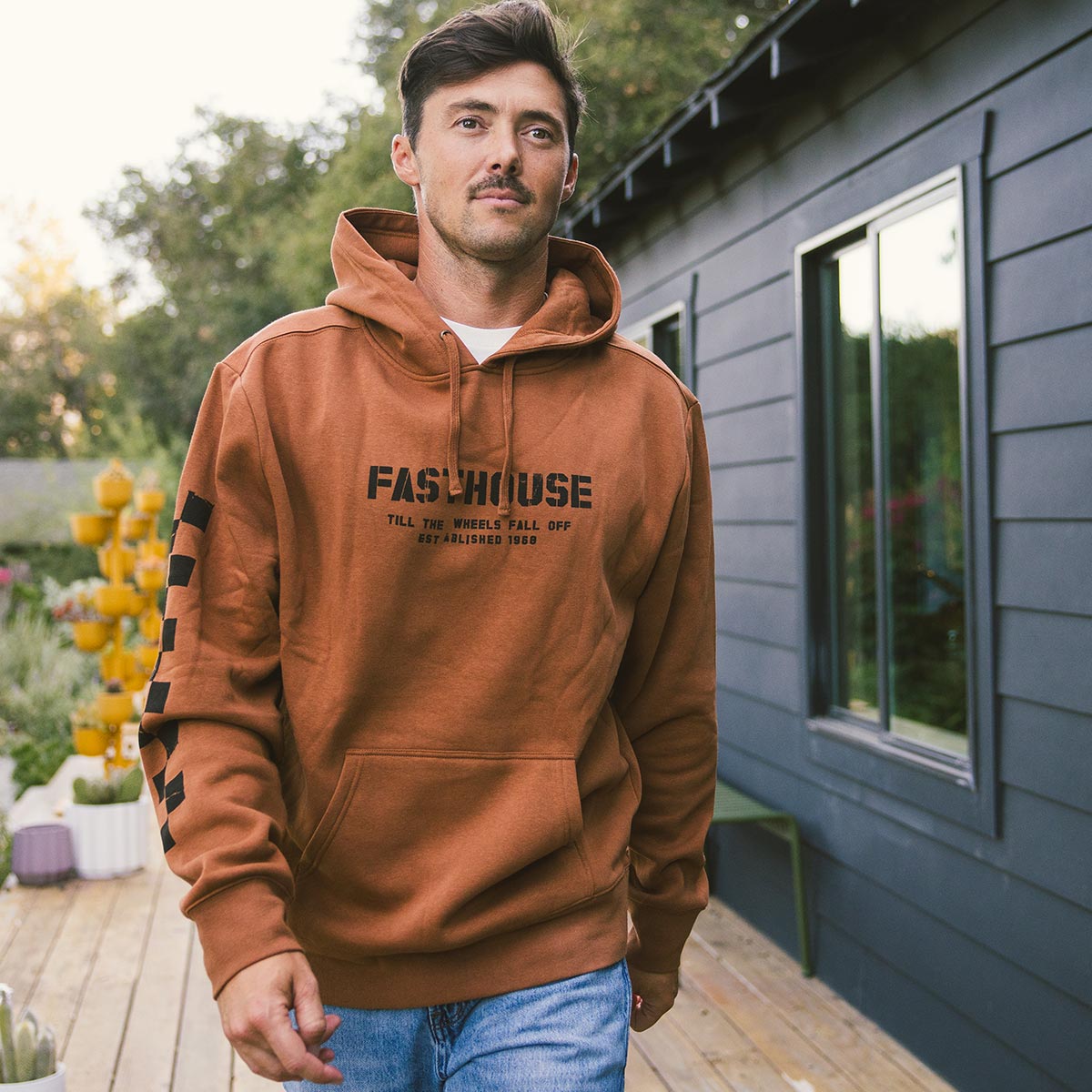Torn Hooded Pullover - Rust