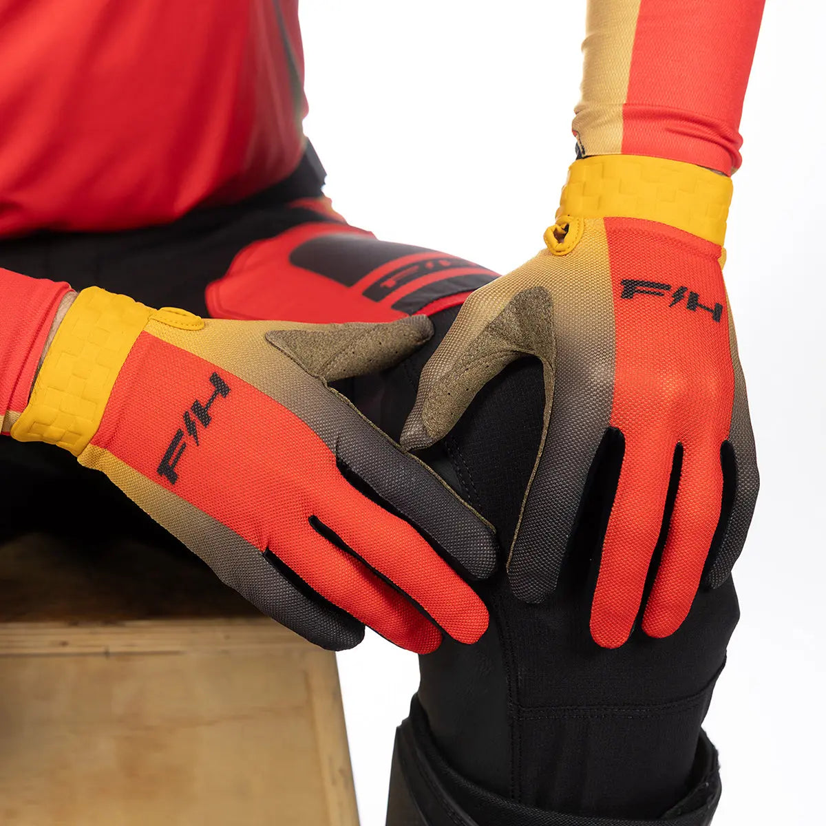 Vapor React Glove - Racing Red/Black Fasthouse