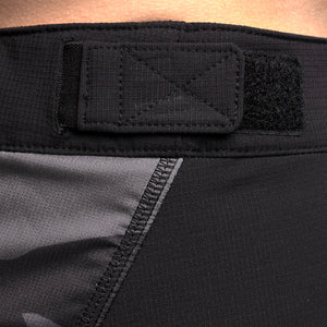 Crossline 2.0 Youth Short - Black/Camo