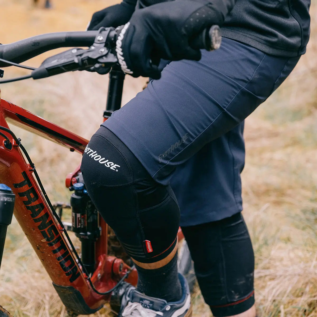 Kicker Short Navy - Main Image