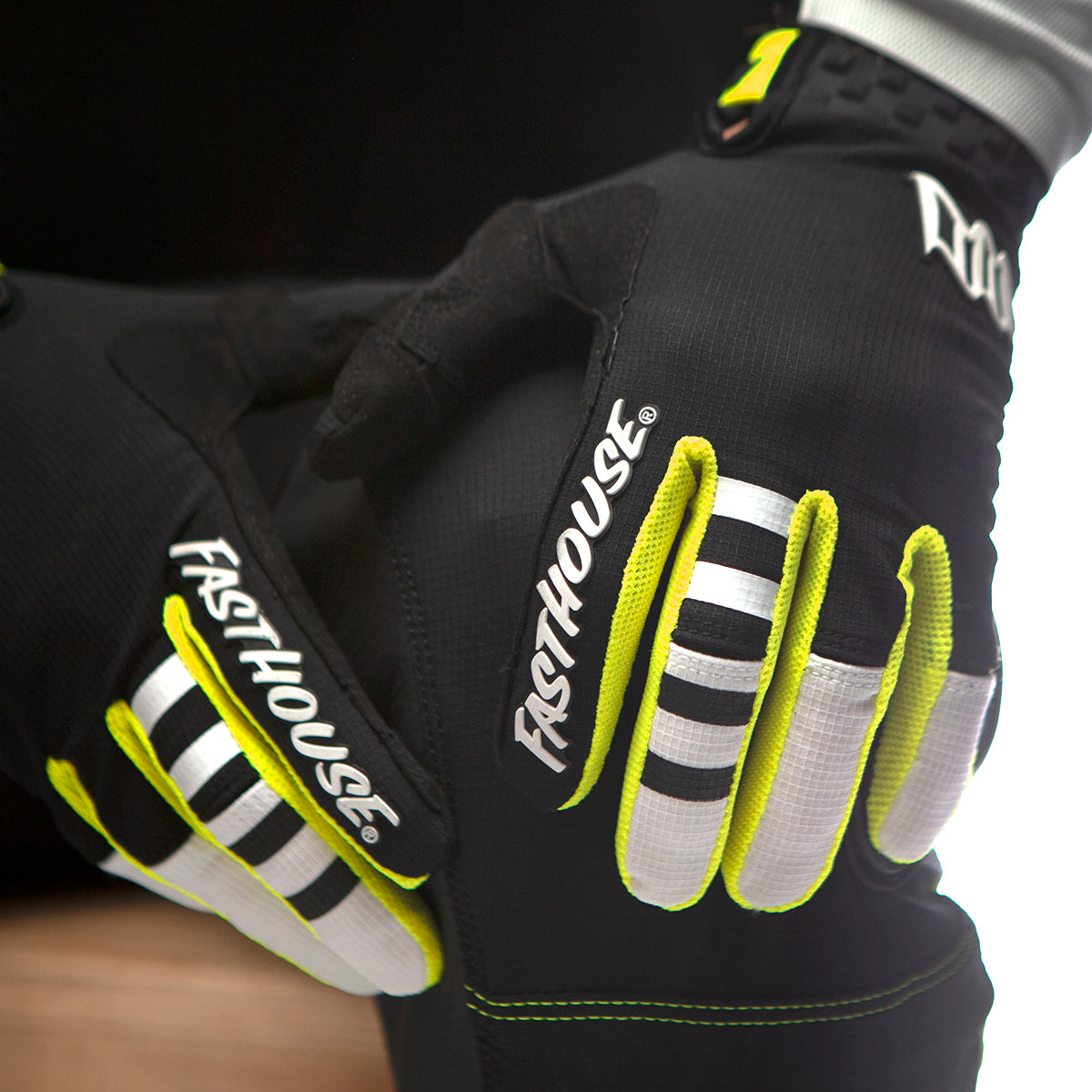 Elrod Astre Youth Glove - Black/White