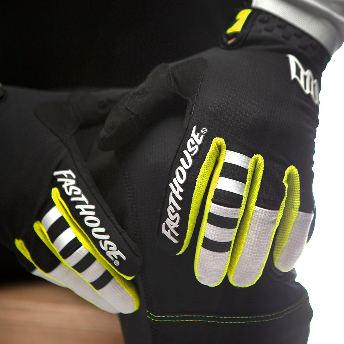 Elrod Astre Glove - Black/White