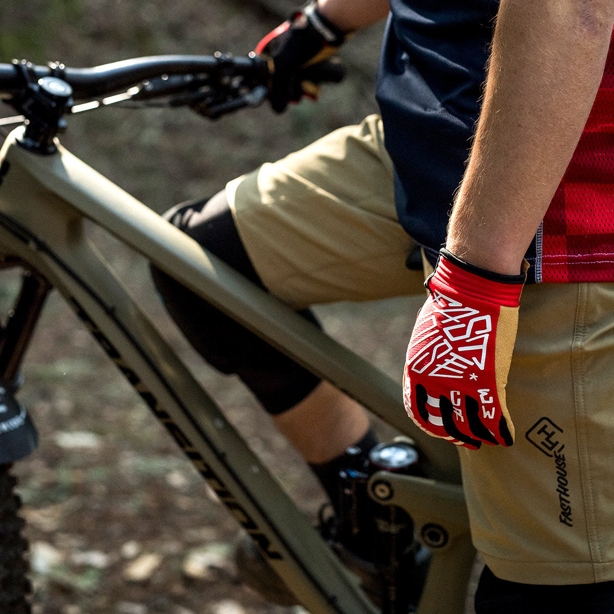 '20 Kicker Short - Khaki