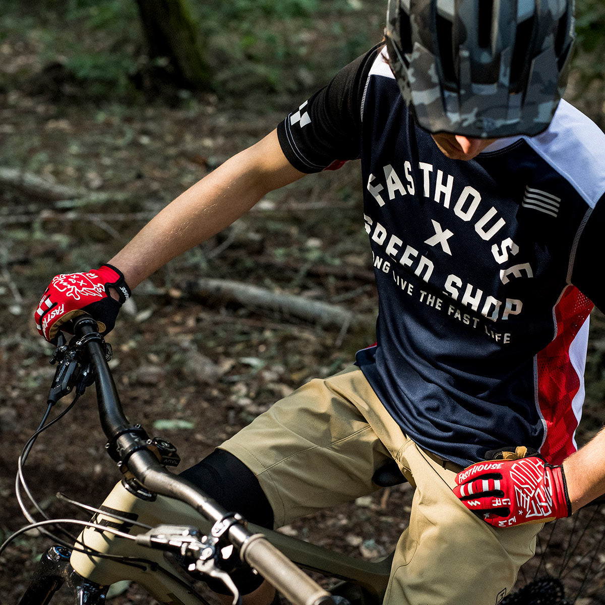 Kicker Short - Khaki