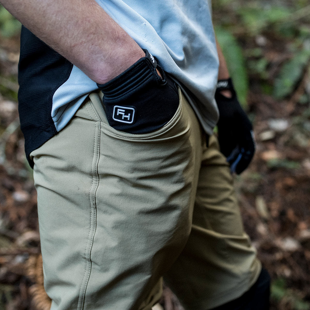 '20 Kicker Short - Khaki