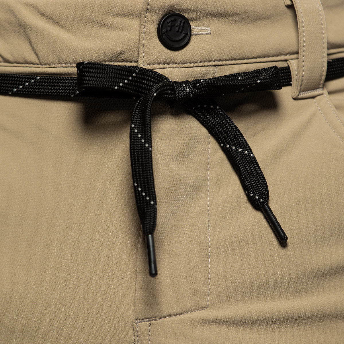 '20 Kicker Short - Khaki