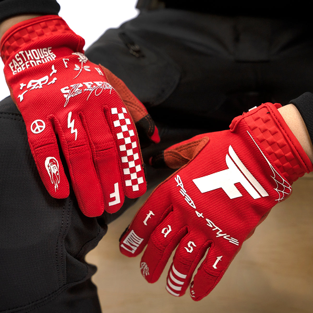 Burn Free Speed Style Youth Glove - Red
