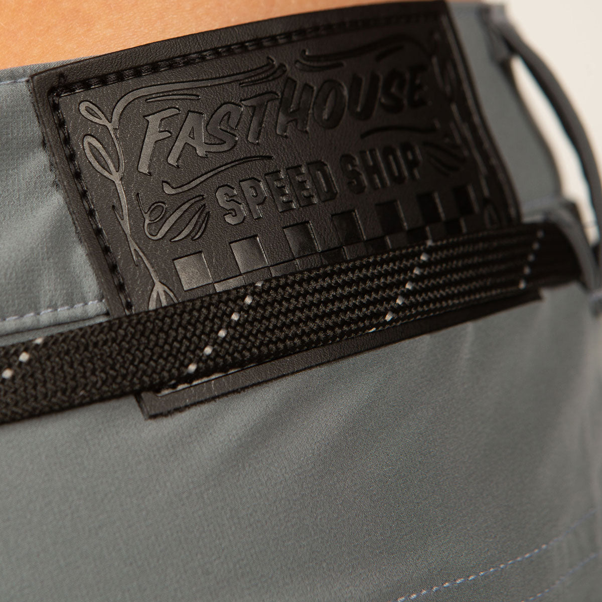 Kicker Short - Gray
