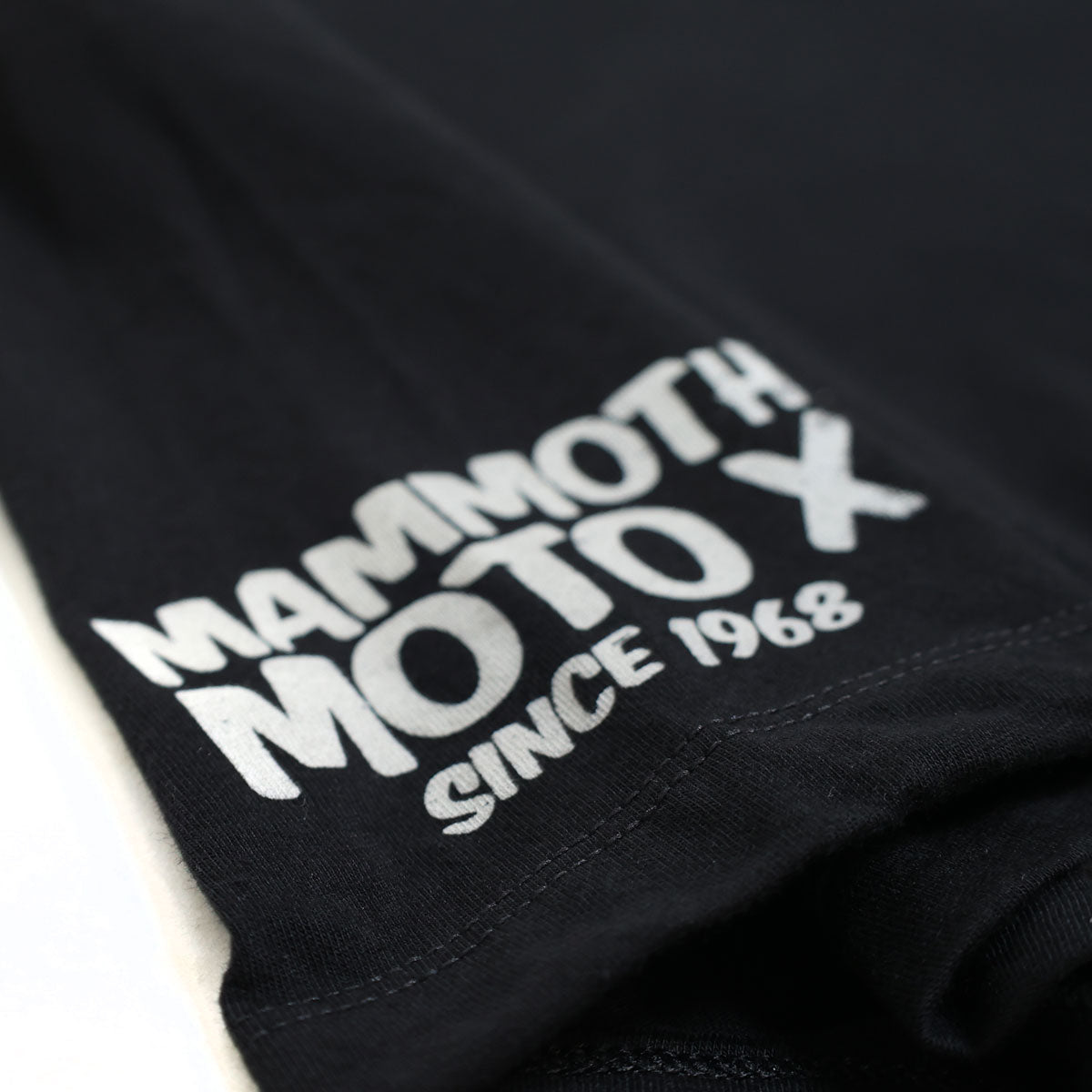 Mammoth Race High Tee - Black